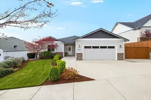 1025 McPhearson Ln, Medford, OR 97504 - Photo 48