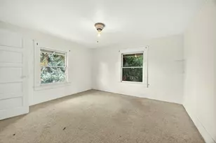 811 NW 5th St, Grants Pass, OR 97526 - Photo 26