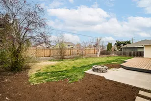 730 NW 19th Pl, Redmond, OR 97756 - Photo 26