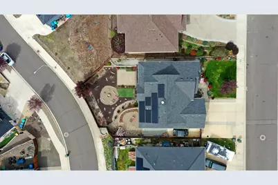 1050 Azure Way, Eagle Point, OR 97524 - Photo 8