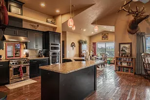 1050 Azure Way, Eagle Point, OR 97524 - Photo 24