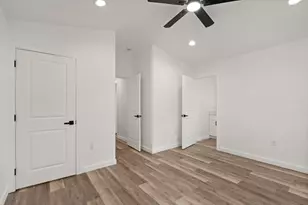 221 Christopher Way, Talent, OR 97540 - Photo 14