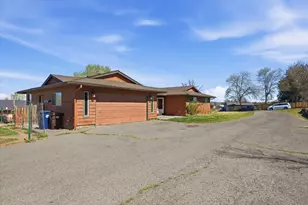 1721 NW Lynch Way, Terrebonne, OR 97760 - Photo 2