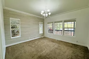 2069 NE Hollowtree Ln, Bend, OR 97701 - Photo 8