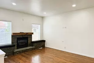 2069 NE Hollowtree Ln, Bend, OR 97701 - Photo 6