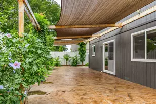 450 Freeman Rd, Central Point, OR 97502 - Photo 2