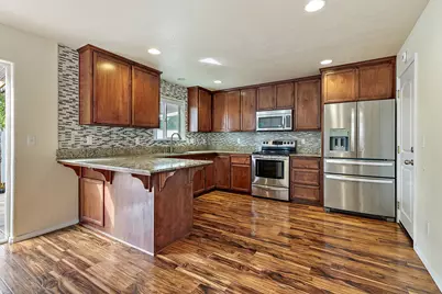 450 Freeman Road, Central Point, OR 97502 - Photo 8