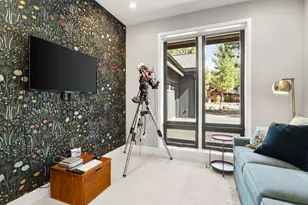 56670 Sunstone Loop, Bend, OR 97707 - Photo 8