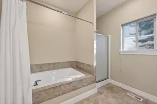 19811 Kenzie Ave, Bend, OR 97702 - Photo 20