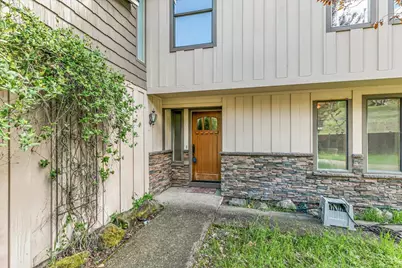 500 Mary Ann Drive, Jacksonville, OR 97530 - Photo 4