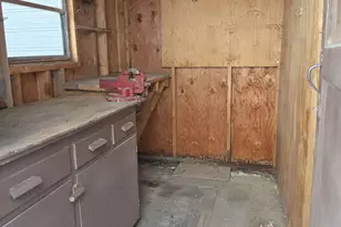 2200 NE Hwy 20, Bend, OR 97701 - Photo 28