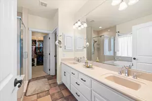 3773 Creek View Dr, Medford, OR 97504 - Photo 36