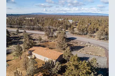 21395 Chasing Cattle Lane, Bend, OR 97701 - Photo 40