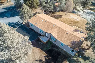 21395 Chasing Cattle Ln, Bend, OR 97701 - Photo 36