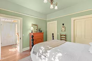 220 8th St, Jacksonville, OR 97530 - Photo 12
