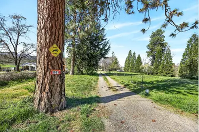 1971 Pioneer Road, Talent, OR 97540 - Photo 4