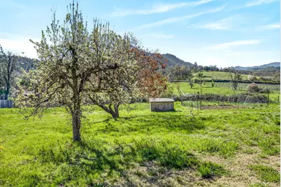 1971 Pioneer Road, Talent, OR 97540 - Photo 34