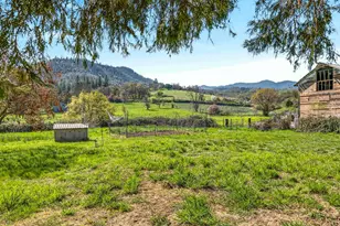 1971 Pioneer Rd, Talent, OR 97540 - Photo 8