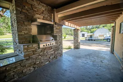 2440 Hugo Road, Merlin, OR 97532 - Photo 14