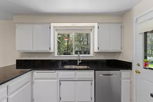 620 NW Morgan Ln, Grants Pass, OR 97526 - Photo 10