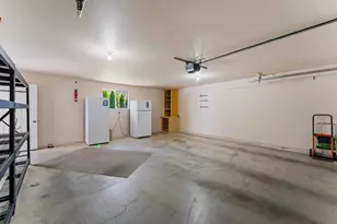 620 NW Morgan Ln, Grants Pass, OR 97526 - Photo 26