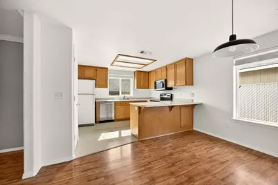 460 Montclair Way, Eagle Point, OR 97524 - Photo 8