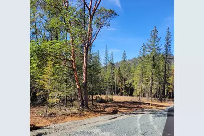 340 Ridge View Lane, Grants Pass, OR 97527 - Photo 2