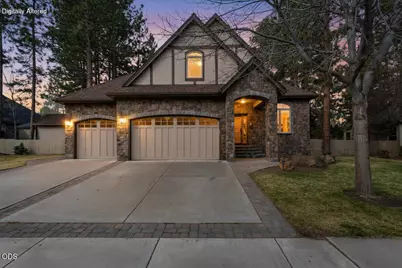 60885 Oasis Place, Bend, OR 97702 - Photo 1