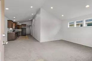 858 N Trinity Way, Sisters, OR 97759 - Photo 4