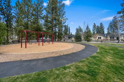 858 N Trinity Way, Sisters, OR 97759 - Photo 22