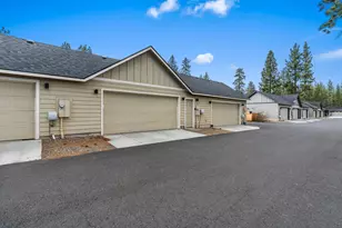858 N Trinity Way, Sisters, OR 97759 - Photo 20