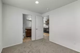 858 N Trinity Way, Sisters, OR 97759 - Photo 14