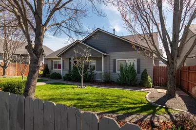 584 Barton Road, Eagle Point, OR 97524 - Photo 2