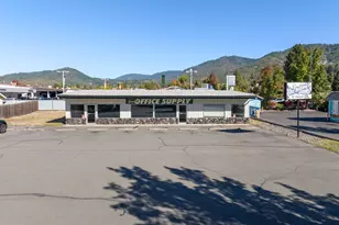 126 NE Steiger St, Grants Pass, OR 97526 - Photo 1