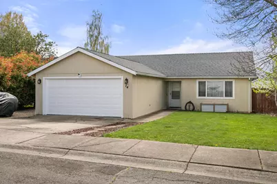 74 Eagle View Drive, Eagle Point, OR 97524 - Photo 2
