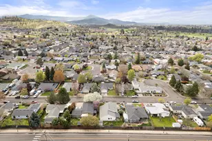 74 Eagle View Dr, Eagle Point, OR 97524 - Photo 30