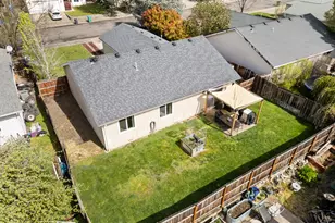 74 Eagle View Dr, Eagle Point, OR 97524 - Photo 26