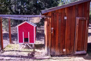 1018 Chapman St, Gilchrist, OR 97737 - Photo 40