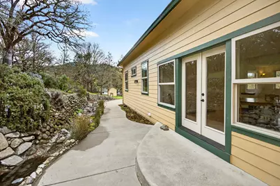 240 Mina Lane, Grants Pass, OR 97526 - Photo 20