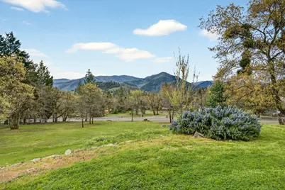 240 Mina Lane, Grants Pass, OR 97526 - Photo 24