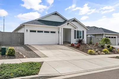 3844 Arena Drive, Medford, OR 97504 - Photo 4