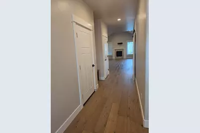 3844 Arena Drive, Medford, OR 97504 - Photo 6