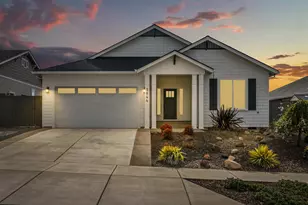 3844 Arena Dr, Medford, OR 97504 - Photo 2