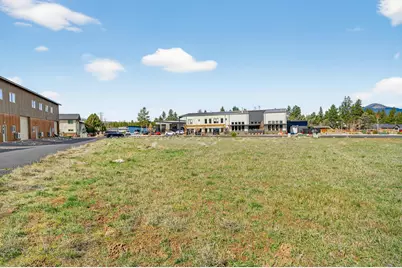 221 E Sun Ranch Drive, Sisters, OR 97759 - Photo 18