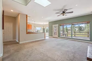 1065 Victoria Falls Dr, Redmond, OR 97756 - Photo 4