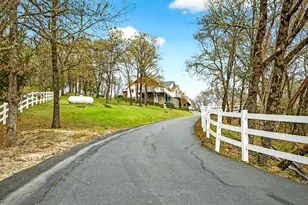 183 Azalea Dr, Merlin, OR 97532 - Photo 74