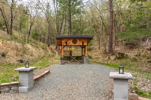 1360 Jaynes Dr, Grants Pass, OR 97527 - Photo 54