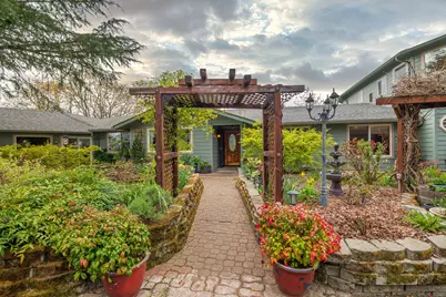 1360 Jaynes Drive, Grants Pass, OR 97527 - Photo 1