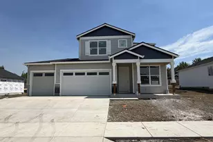 1135 Pumpkin Ridge Dr, Eagle Point, OR 97524 - Photo 4