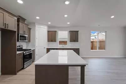 1140 Pumpkin Ridge Drive #336, Eagle Point, OR 97524 - Photo 4